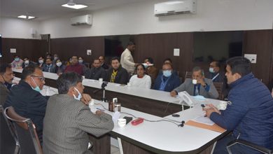 Deputy Commissioner Vikram held a review meeting with the officials and doctors of the Health Department regarding the preparedness of Kovid-19