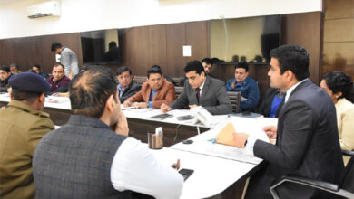 Make the identified hot spots green and submit the report along with photos: DC Vikram Singh