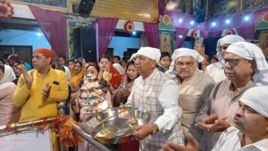 चौथे नवरात्रे पर भक्तों ने की मां कूष्मांडा की भव्य पूजा, विधायक गुप्ता ने लगाई मां के दरबार में हाजिरी