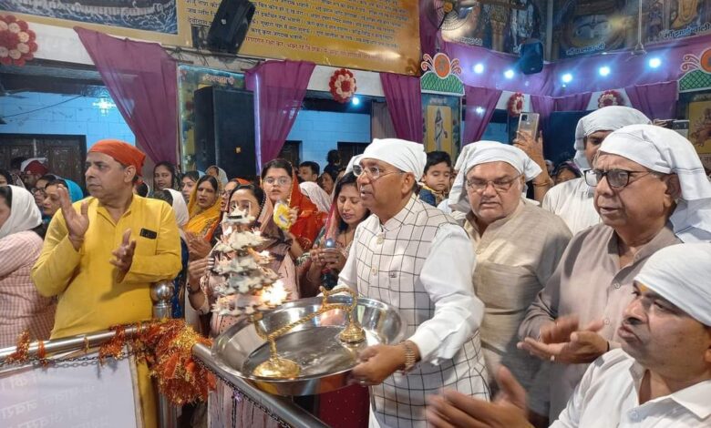 चौथे नवरात्रे पर भक्तों ने की मां कूष्मांडा की भव्य पूजा, विधायक गुप्ता ने लगाई मां के दरबार में हाजिरी