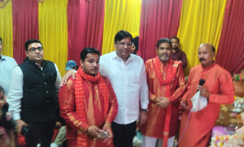 Former Industries Minister Vipul Goyal participated in Mother's Awakening, Former Councilor Municipal Corporation Dharampal had organized the program