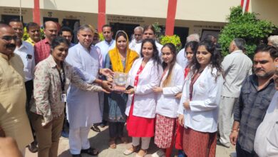 कांग्रेस के हाथ से हाथ जोड़ो अभियान से जुड़ रहे हैं लोग : विजय प्रताप
