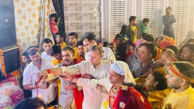 मां भागवती जागरण में वरिष्ठ काग्रेंसी नेता विजय प्रताप ने शिरकत कर प्राप्त किया आर्शीवाद