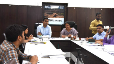 Chief Secretary Sanjeev Kaushal reviewed the implementation of developmental plans and projects of tourism areas in Faridabad including Badkhal Lake, Surajkund with officials