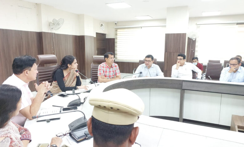 दुर्घटना में जिसकी लापरवाही हो उस पर कानूनी कार्यवाही की जाएं: एडीसी अपराजिता