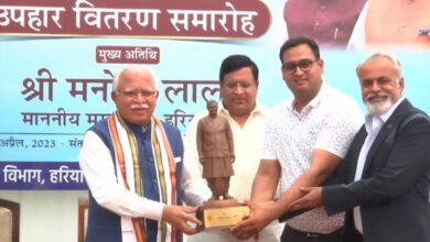 मुख्यमंत्री उपहार योजना का पहला चरण रहा सफल, मुख्यमंत्री के साथ रहे पूर्व कैबिनेट मंत्री विपुल गोयल
