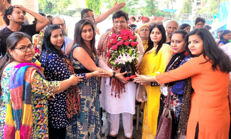 सेक्टर 15 के सामुदायिक भवन में मनाया गया पूर्व उद्योग मंत्री विपुल गोयल का जन्मदिन, बधाई देने उमड़ा जनसैलाब।