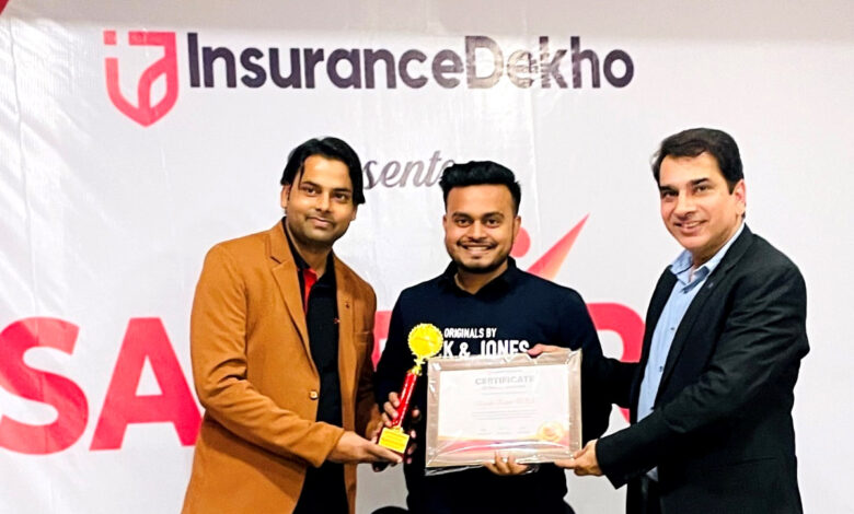 चेंजमेकर्स: मयंक के बुरे वक्त में कैसे इंश्योरेंस देखो ने उनको आगे बढ़ने में सहायता की