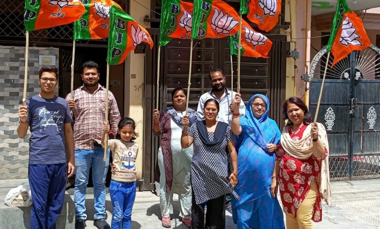 भाजपा स्थापना दिवस के अवसर पर सेवा प्रकोष्ठ पलवल ने किया सराहनीय कार्य