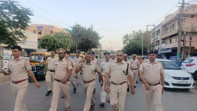 डीसीपी नरेंद्र कादियान ने पुलिस बल के साथ निकाला पैदल मार्च