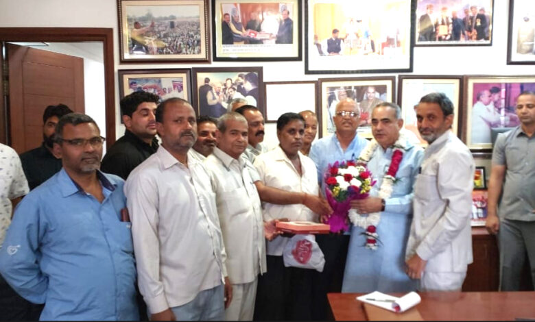 Roadways employees expressed gratitude to Transport Minister Moolchand Sharma