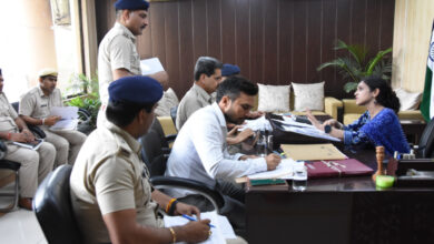 एडीसी अपराजिता की अध्यक्षता में हुई चिन्हित अपराध मामलों की समीक्षा बैठक