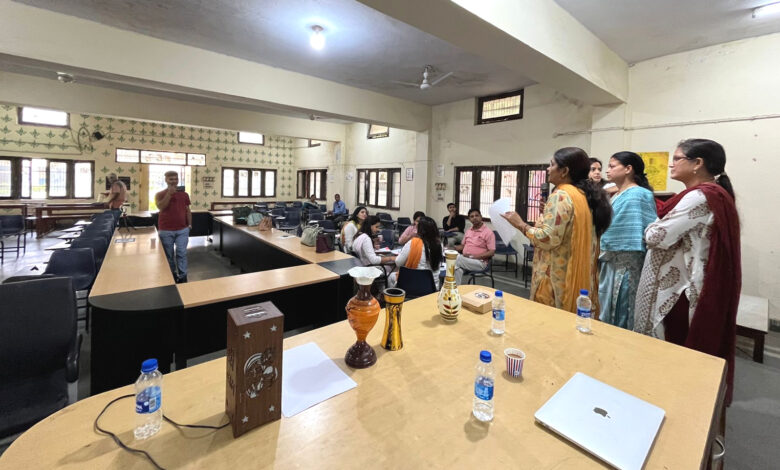 Organizing Nehru College Faculty Development Workshop on Entrepreneurship and its problems and solutions: Anurag Pandey