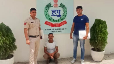 Crime Branch 56 arrested the accused with 4 cases of illegal country liquor