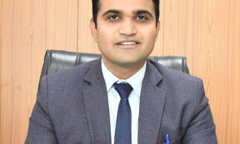 संघ लोक सेवा आयोग द्वारा ली जाने वाली परीक्षाओं के मद्देनजऱ परीक्षा केन्द्रों पर धारा 144 लागू: जिलाधीश विक्रम सिंह