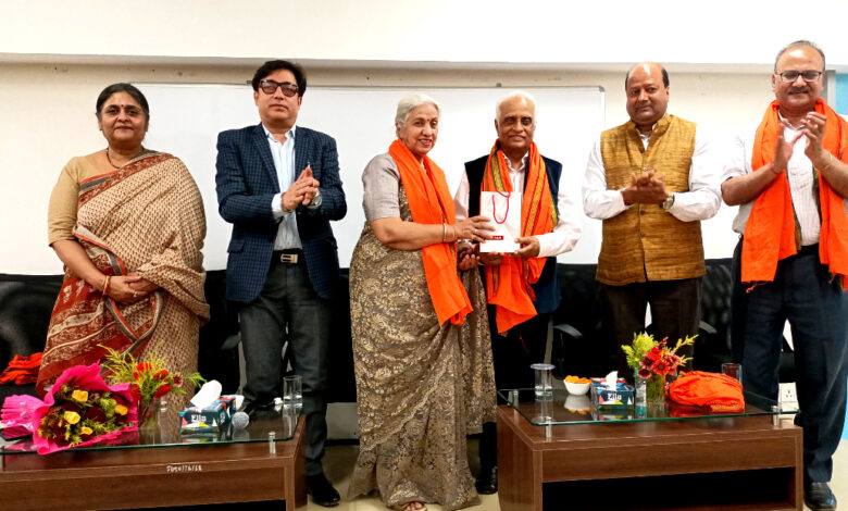 अकादमिक उत्कृष्टता से तैयार होंगे भविष्य के नागरिक -प्रो. कुठियाला