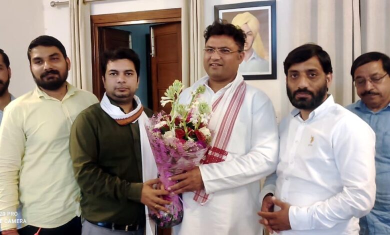 भाजपा- जजपा गठबंधन सरकार की जनविरोधी नीतियों का जन-जन में प्रचार करें कार्यकर्ता : डा. अशोक तंवर