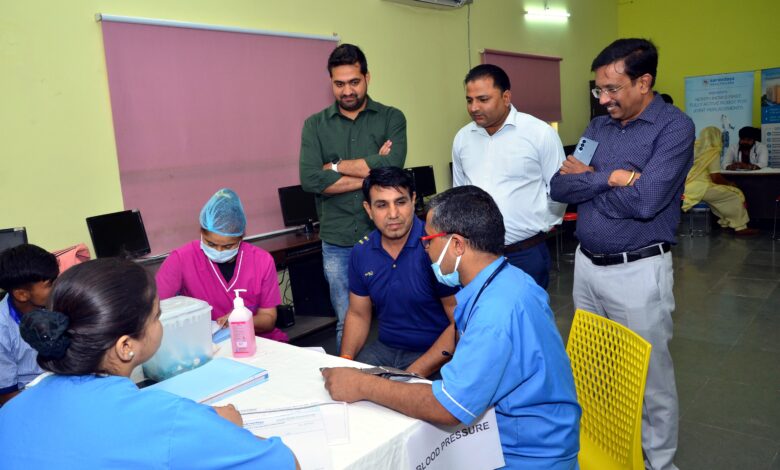 जागरूक महिलाएंं 40 वर्ष से अधिक आयु में अवश्य कराएं मैमोग्राफि टेस्ट : दीपक यादव