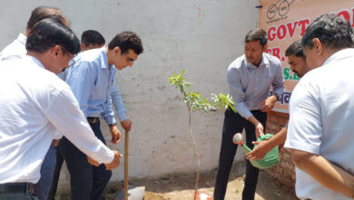 हरियाणा उदय अभियान" के तहत विश्व पर्यावरण दिवस के अवसर पर एसडीएम परमजीत चहल व जिला वन अधिकारी राजकुमार ने किया पौधारोपण