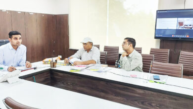 स्मार्ट सिटी की विकास परियोजनाएं जून माह अन्त तक पूरा करें: डीसी विक्रम सिंह