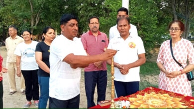 9वें अंतर्राष्ट्रीय योग दिवस की तैयारियां डीसी विक्रम सिंह के मार्ग आज से खेल परिसर में होगी तीन दिवसीय हुई शुरुआत