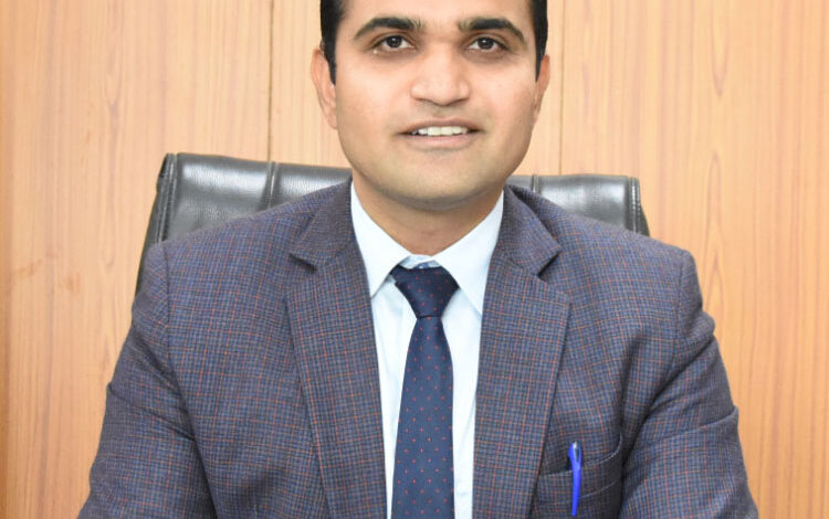 Common citizens should take advantage of government's security insurance schemes: DC Vikram Singh