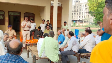 Under the Haryana Uday program, the team of police station Bhupani made the common people aware of drug prevention and crime against women in village Kavra.