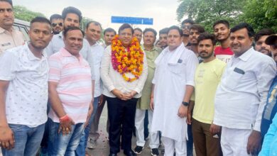Vipul Goyal bowed before Dauji Maharaj and wished for the progress of the state
