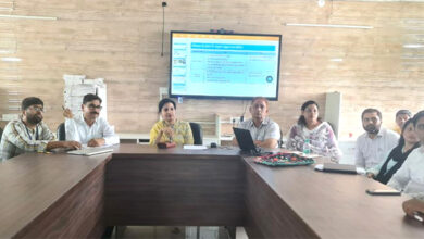 सरपंच गांव में बने एकल गड्ढा शौचालय एवं सेप्टिक टैंक शौचालयों की रेट्रोफिटिंग जरूर करवाएं : सीईओ आशिमा सांगवान