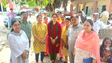 गरीब परिवारों के बच्चों से भीख न मंगवाकर उनकी पढ़ाई लिखाई सहित हर जरूरत की जा रही है पूरी : एडीसी आनन्द शर्मा