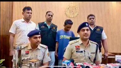 पति की हत्या के मामले में क्राइम ब्रांच डीएलएफ ने आरोपित पत्नी और उसके प्रेमी को किया गिरफ्तार
