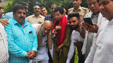वरिष्ठ कांग्रेसी नेता बलजीत कौशिक के नेतृत्व में सैकड़ो कांग्रेसी कार्यकर्ताओं ने दी कुमारी सैलजा को जन्मदिन की बधाई
