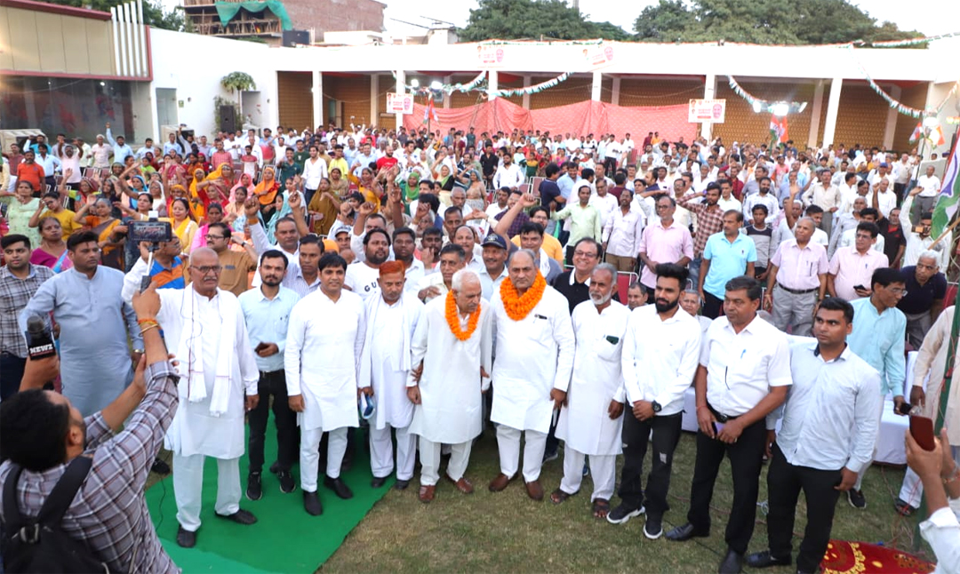 गरीबों को उजाडऩे का काम कर रही है भाजपा सरकार : बलजीत कौशिक