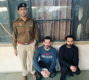 धोखाधडी, जालसाजी के मामले में 7 वर्ष से फरार चल रहे 2 उद्घोषित अपराधियों को फरीदाबाद पुलिस के PO स्टाफ की टीम ने किया गिरफ्तार,