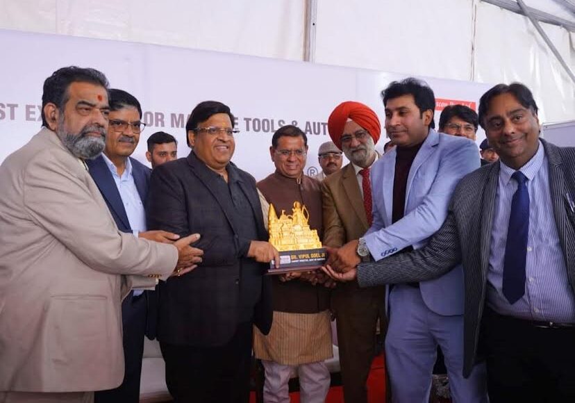 Cabinet Minister Vipul Goyal participated in two major programs in Faridabad.
