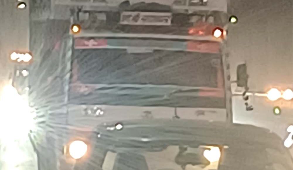 Traffic police took action by registering cases against 10 drivers who created obstruction in traffic by changing lanes.