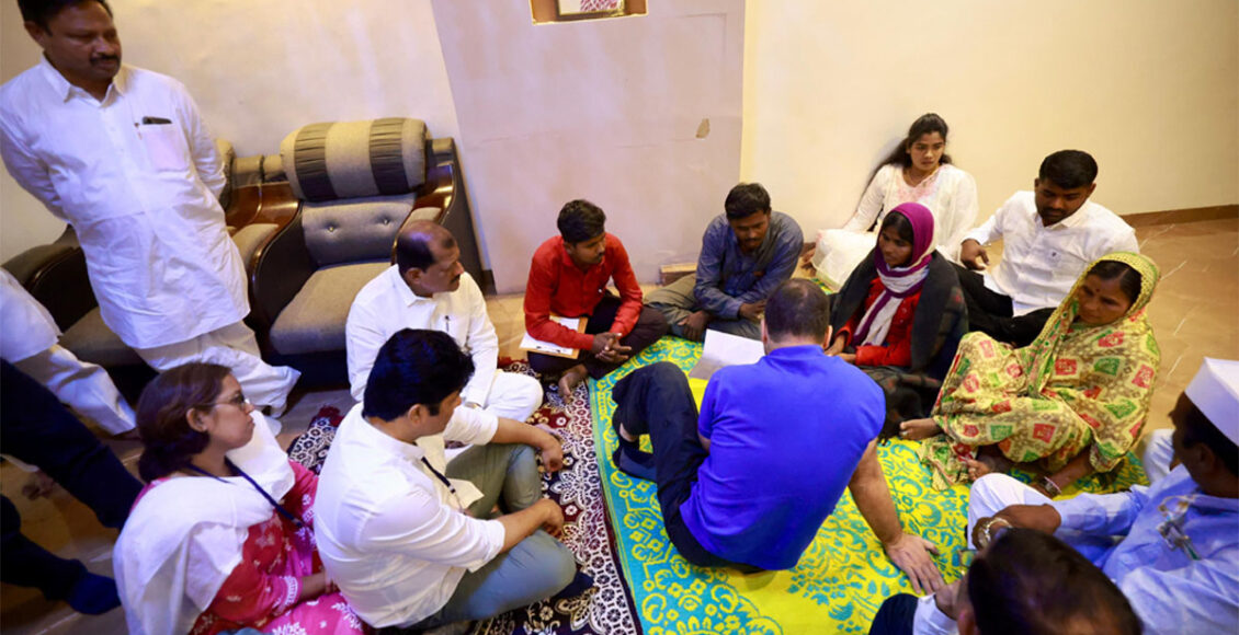 Rahul Gandhi met the family of deceased Somnath: Parbhani