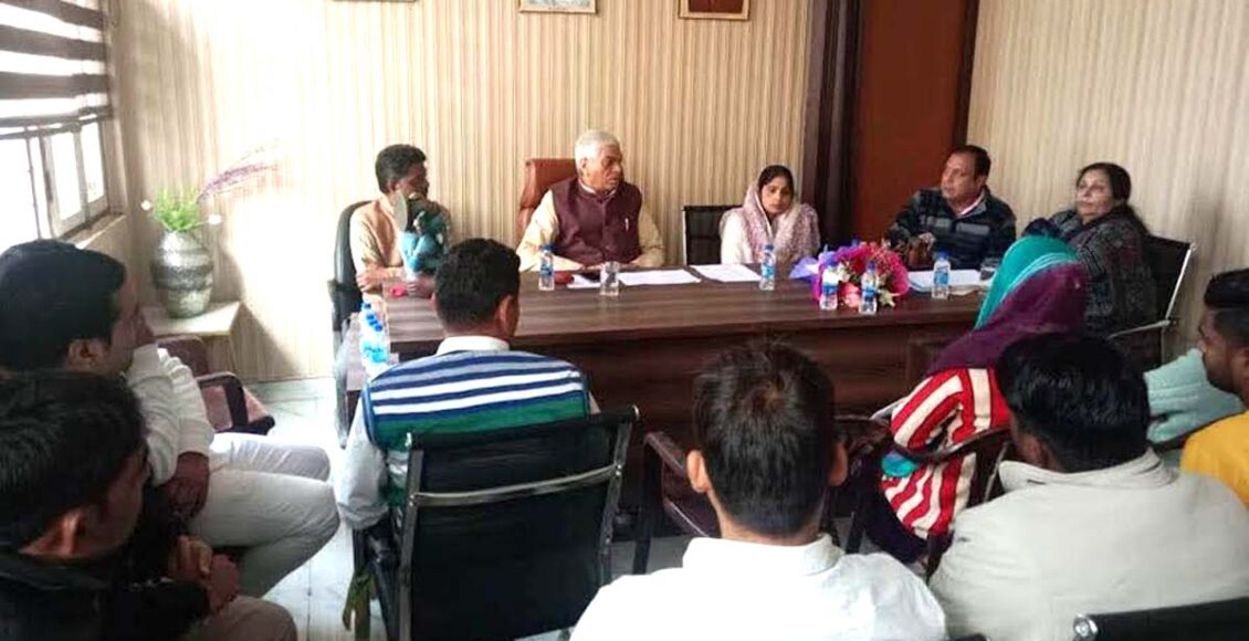 Officers should work honestly on the basis of equality in Prithla area: Raghubir Tewatia