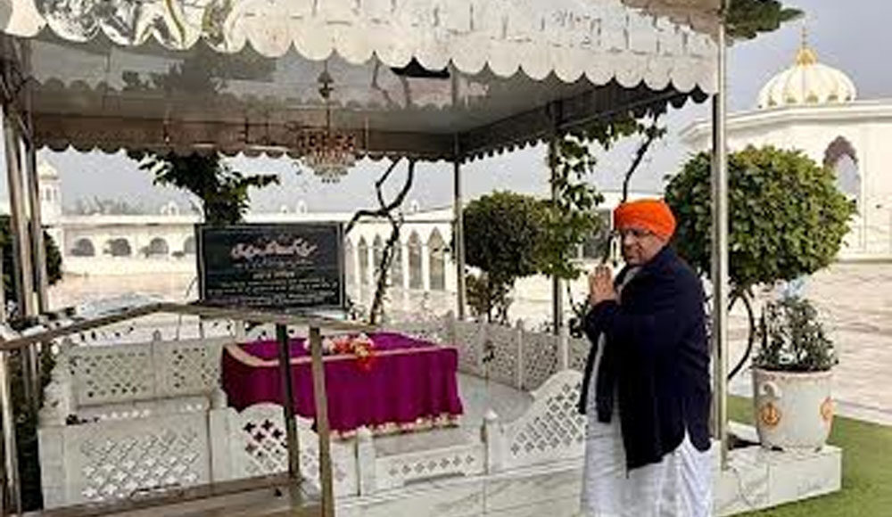 Cabinet Minister Vipul Goyal paid obeisance at Kartarpur Sahib.