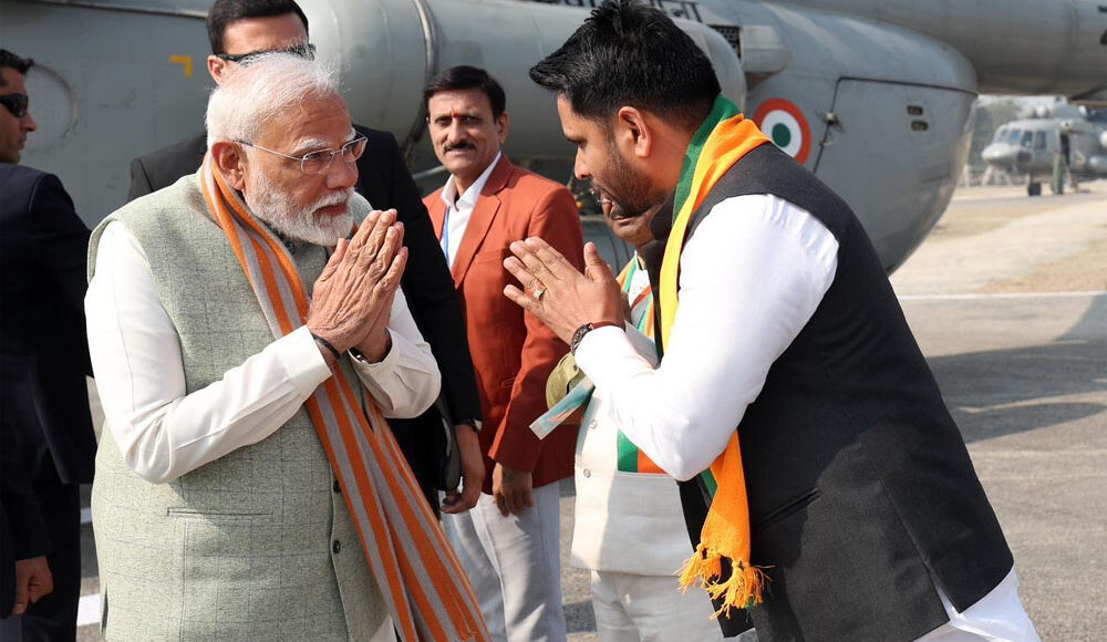 Prime Minister Narendra Modi addressed the Delhi Sankalp Rally developed in Kartar Nagar Yamuna Khadar.