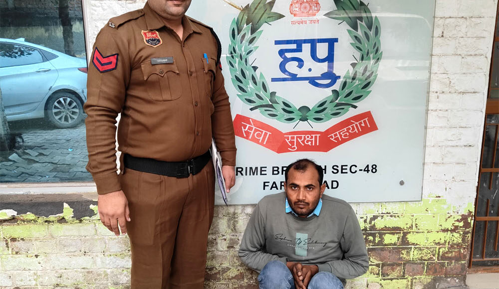 The accused along with country-made pistol was arrested by the team of Crime Branch Sector- 48.