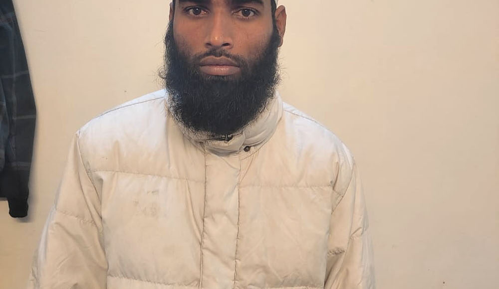 The police team of Sadar Ballabhgarh police station arrested the accused who were absconding in the case of attempt to murder.