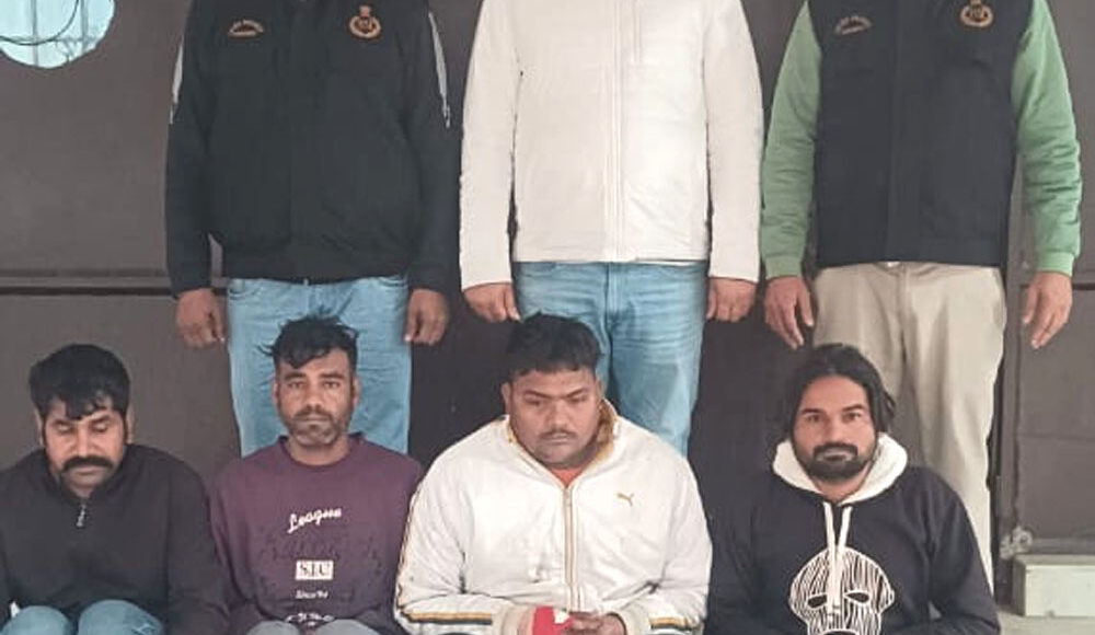 Crime Branch Central team arrested four accused in the case of attempt to murder and fight, investigation continues.