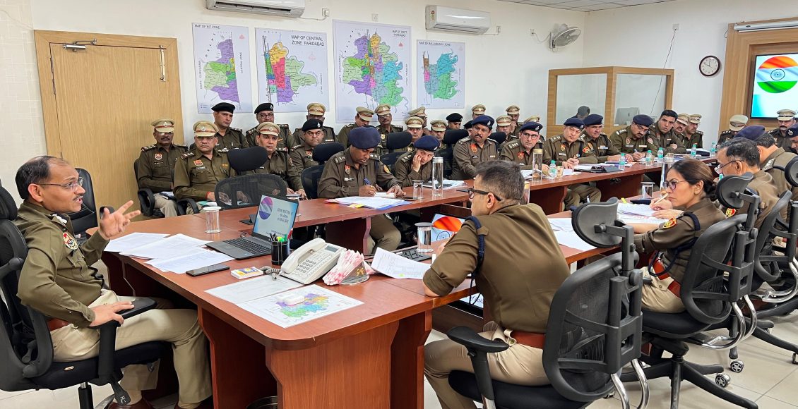 Police Commissioner Satendra Kumar Gupta held crime review conference with police officers/employees, gave necessary guidelines.