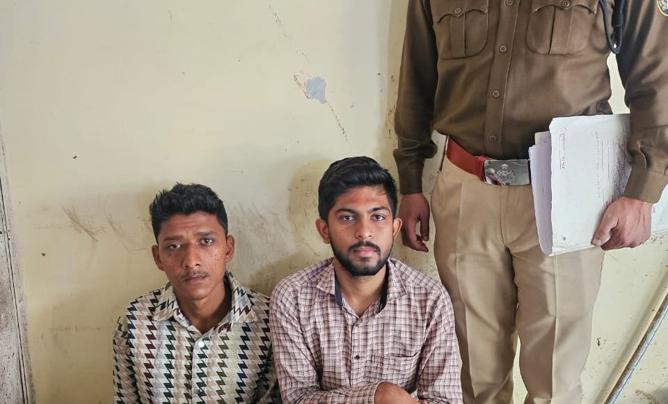 The team of Cyber Police Ballabgarh arrested two accused who cheated by pretending to be involved in money laundering cases, two accused have been arrested earlier also.