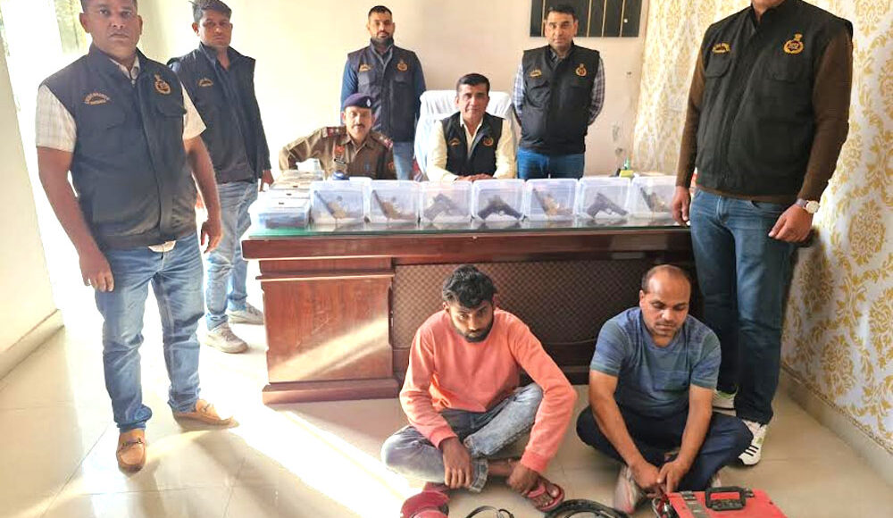 Police busted illegal weapons manufacturing factory in Dabua Colony