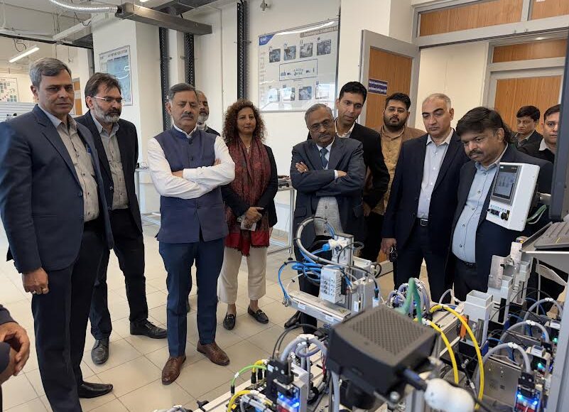 Technical Education Minister of Himachal visited Shri Vishwakarma Skill University