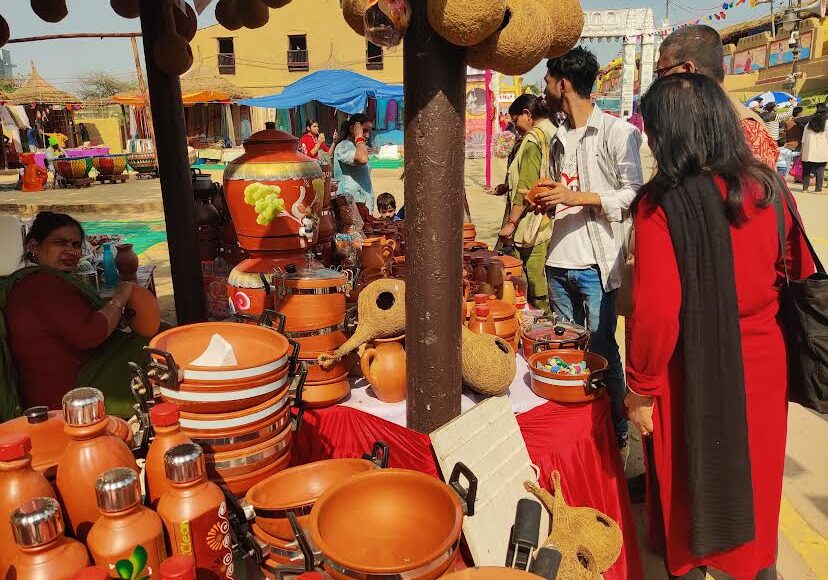 Earthen pots become first choice of tourists in Surajkund International Fair