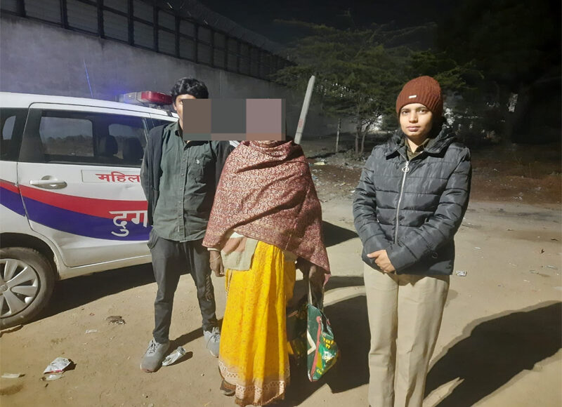 सेफ सिटी के अंतर्गत दुर्गा शक्ति  NIT-3  की टीम ने रात्रि में बुजुर्ग महिला व लडके को घर पर सुरक्षित छोड़ किया सराहनीय कार्य