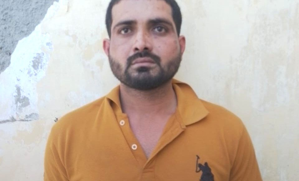 Tigaon police station team arrested the accused in the case of molestation of a woman.